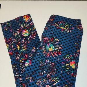 LuLaRoe Kids Leggings. Size L/XL. Floral print.